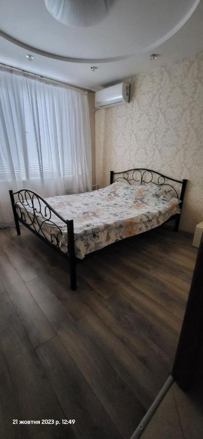 Уютно И По Домашнему Комфортно Студенческая 2К Кв Зубенко 19 카리프 외부 사진